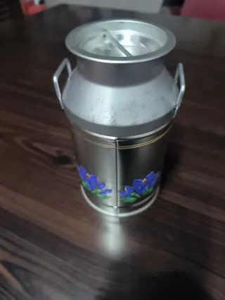 Lata Metálica Lindt Swiss Premium Chocolate