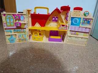 Lote Pinypon Castillo Princesa y casa maletín