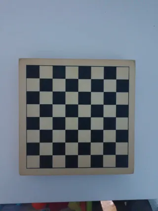 Juego de mesa 5 en 1: Mikados, Dominó, Damas, Ajed