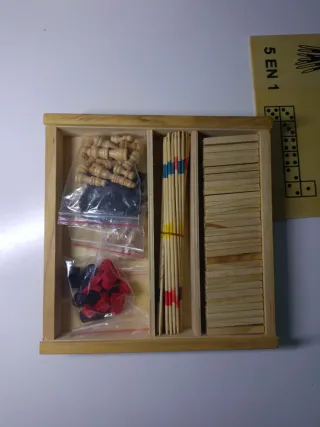 Juego de mesa 5 en 1: Mikados, Dominó, Damas, Ajed