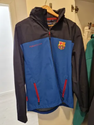 Chaqueta FC Barcelona Negra y Azul,