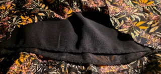 Minifalda estampada con brillos dorados - Zara