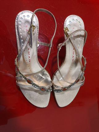 Sandalias fiesta doradas rosadas Laura Amat 1 uso