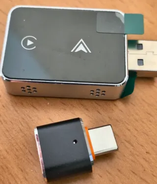 Adattatore Wireless 2-in-1 per CarPlay & Android