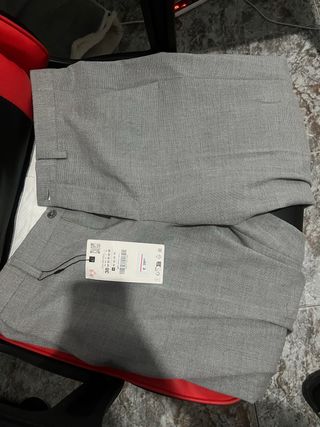 Pantalón Zara Gris Talla 38