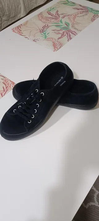 Zapatillas Victoria negras · Talla 41