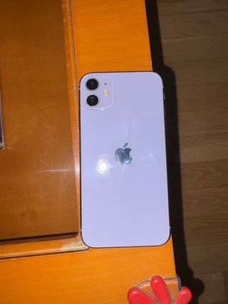 iPhone 11 Morado 256GB-PARA PIEZAS
