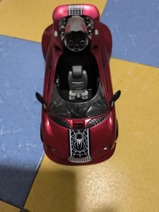 Coche Spiderman Rojo como nuevo