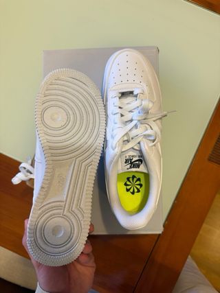 Nike Air Force 1 Talla 40 Blancas