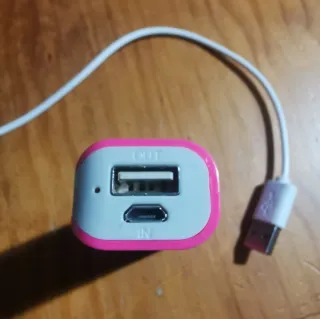 Cargador Portátil Celly Rosa