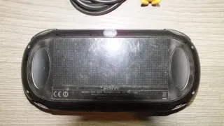 Sony PS Vita Negra con extras