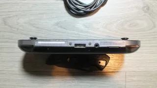 Sony PS Vita Negra con extras