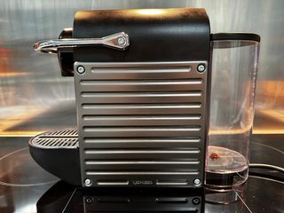 Cafetera Nespresso Krups Pixie XN3005