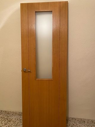 Puerta de madera.