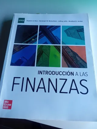 FINANZAS CORPORATIVAS. ROSS