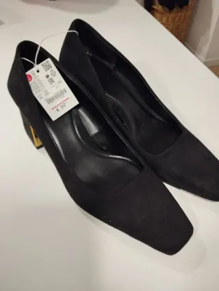Zapatos Zara Tacón Bajo Dorado Talla 39