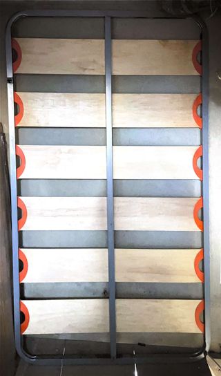 Somier de láminas con 4 patas