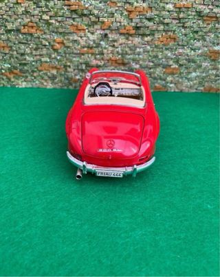 Mercedes-Benz 300 SL Roadster 1957 1:18