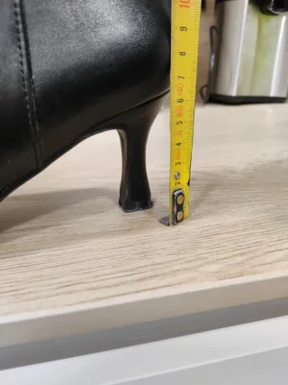 Botines negros tacón fino