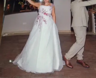 Vestido de Novia Talla 42 blanco y granate