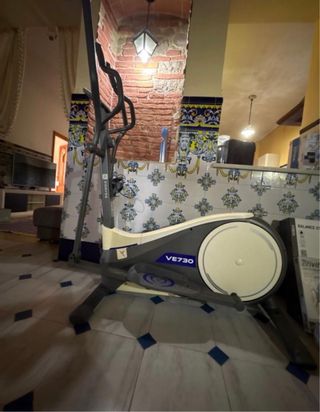 Elíptica VE730 Domyos