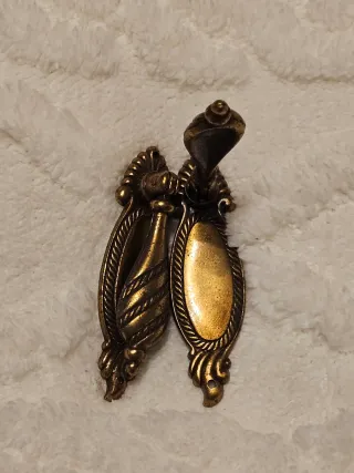 Par de tiradores antiguos latón