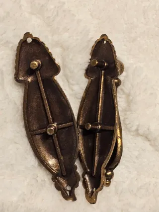 Par de tiradores antiguos latón