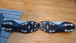 Botas de fútbol Nike Talla 44