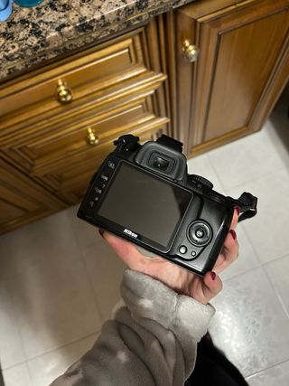 Pack Cámara Nikon D3000 + Lentes + Cargador