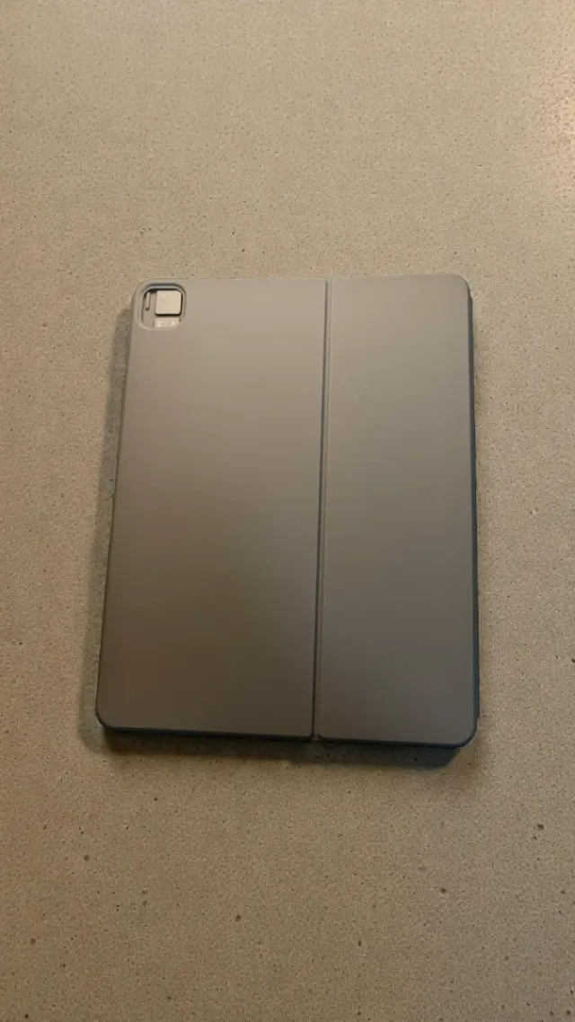 Custodia con tastiera 12.9/13 grigia