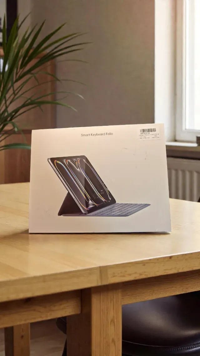 Custodia con tastiera 12.9/13 grigia