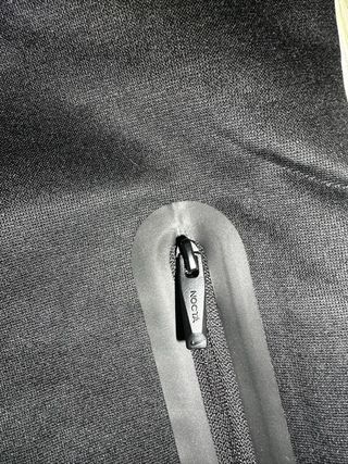 Sudadera Nike Tech Fleece NOCTA Negra Dorada