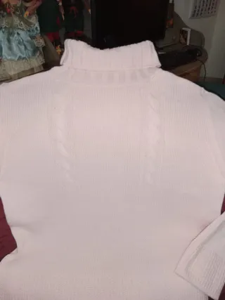 Jersey rosa pálido cuello alto talla L