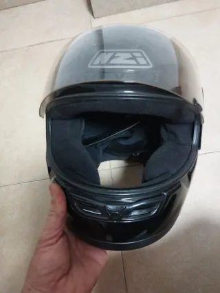 Casco de moto negro Zoom Marca NZI