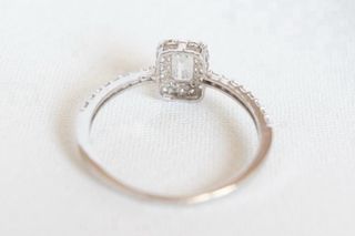 Anillo Oro Blanco 18k con circonitas