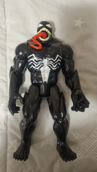 Muñeco Venom Articulado