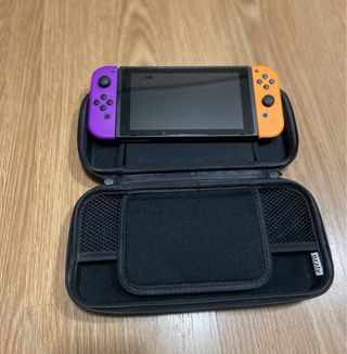 Nintendo Switch con accesorios