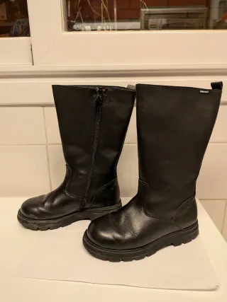 Nº 30 Botas de Piel Pablosky