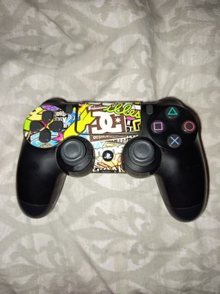 PS4 (PlayStation 4) Negra