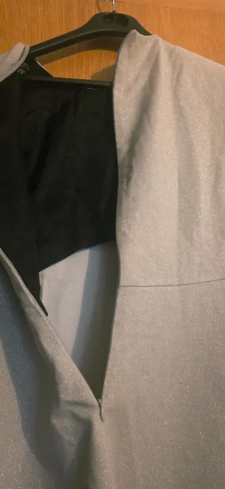 Vestido corto plateado - Zara