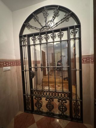 Cancela de hierro forjado
