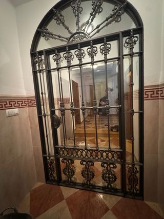 Cancela de hierro forjado