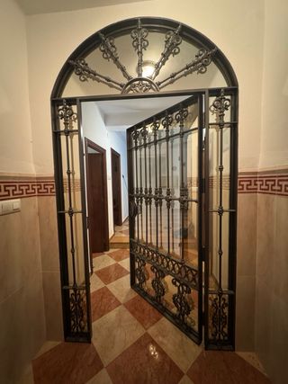 Cancela de hierro forjado