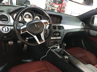 Mercedes-Benz Clase C 2011