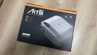 Proyector Artlii 4K con Sonido Dolby + Bolsa