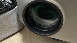 Proyector Artlii 4K con Sonido Dolby + Bolsa