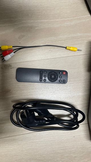 Proyector Artlii 4K con Sonido Dolby + Bolsa