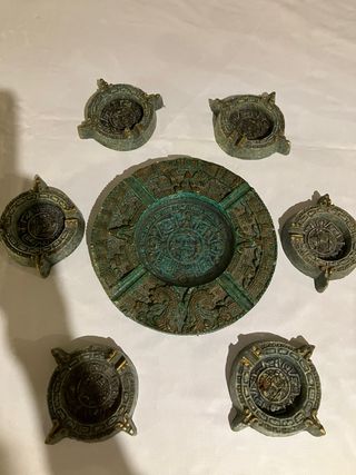 Conjunto Cenicero y Posavasos Aztecas