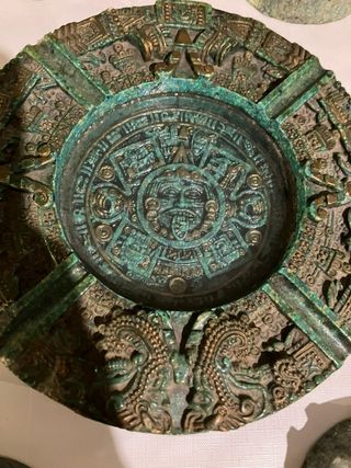 Conjunto Cenicero y Posavasos Aztecas