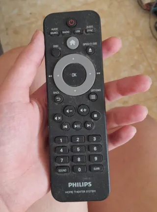 DVD 5.1 con soportes para altavoces Philips